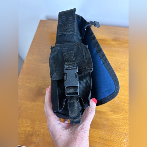 Dickies black canvas shoulder / messenger bag - Picture 4 of 8